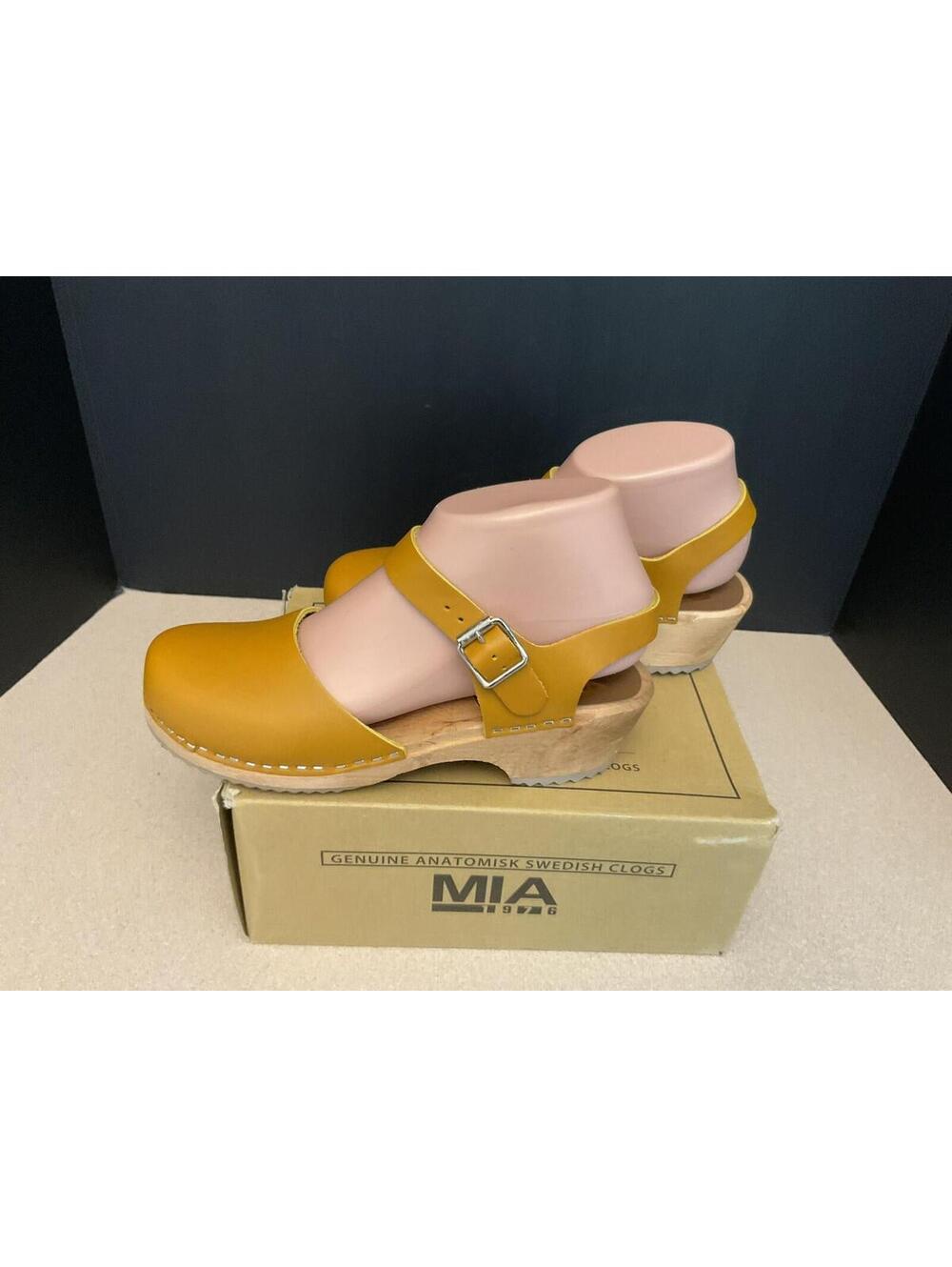 New! Womens MIA Sofia Closed Toe Mustard Leather Clog Sandals. Size 37-US 7. - Picture 4 of 9
